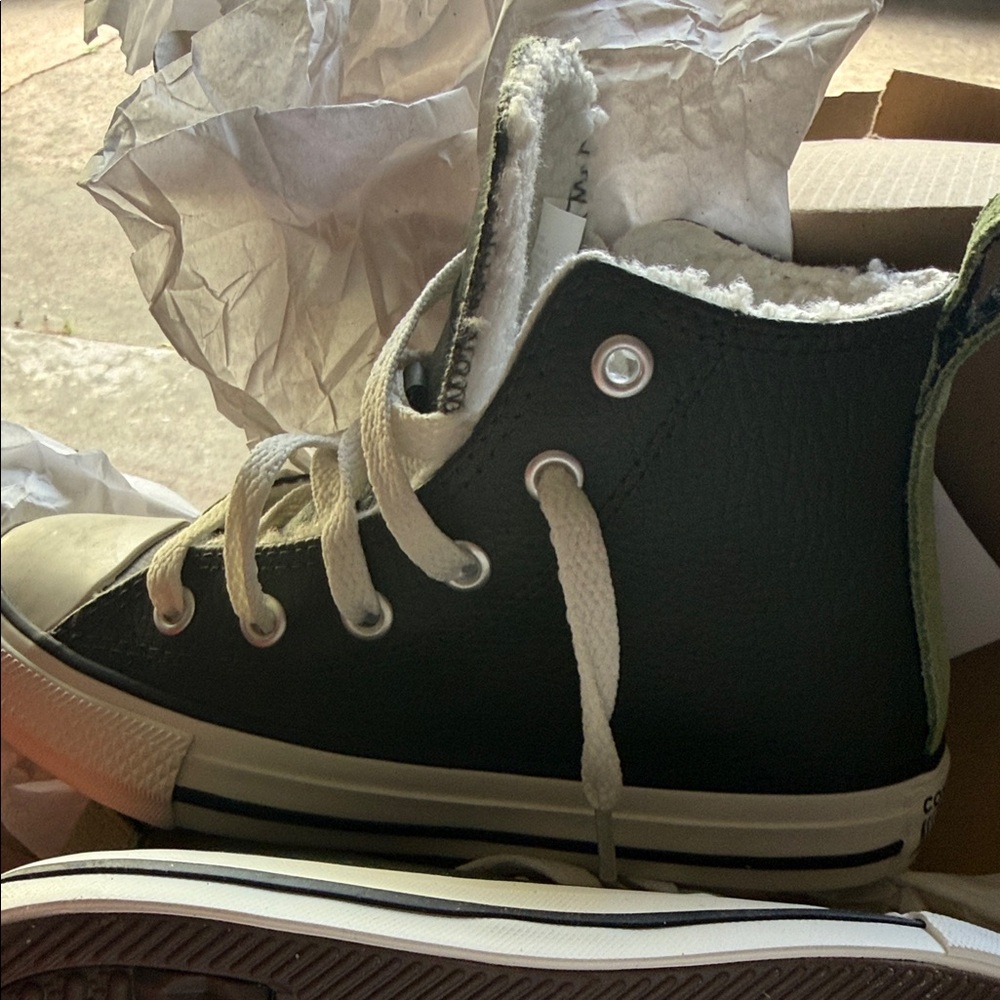 Converse CTAS Hi Utility Green/Black High Top Sneakers Box - Picture 2 of 6